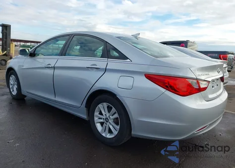 2013 Hyundai Sonata Gls z USA, uszkodzony, nr VIN 5NPEB4AC7DH790566